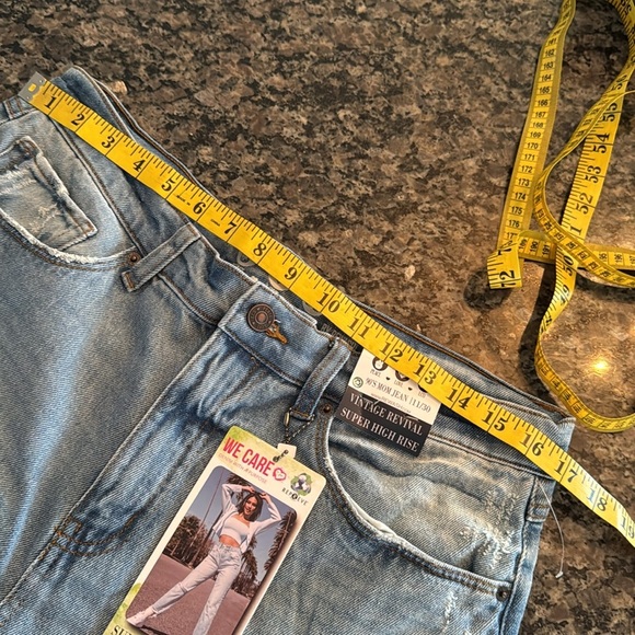 Rewash high rise 90’s mom jeans NWT 11/30 - Picture 8 of 11